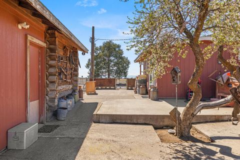 Tiny photo for 32585 Transformer Rd, Malin, OR 97632 (MLS # 220219751)