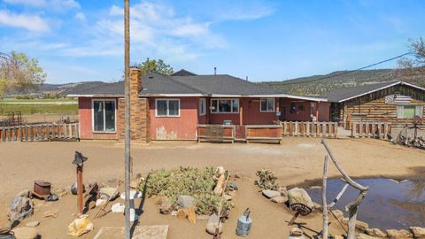 Tiny photo for 32585 Transformer Rd, Malin, OR 97632 (MLS # 220219751)