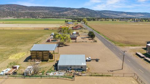 Tiny photo for 32585 Transformer Rd, Malin, OR 97632 (MLS # 220219751)