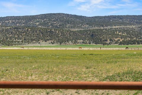 Tiny photo for 32585 Transformer Rd, Malin, OR 97632 (MLS # 220219751)
