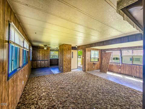 Tiny photo for 3126 Delaware Avenue, Klamath Falls, OR 97603 (MLS # 220223110)