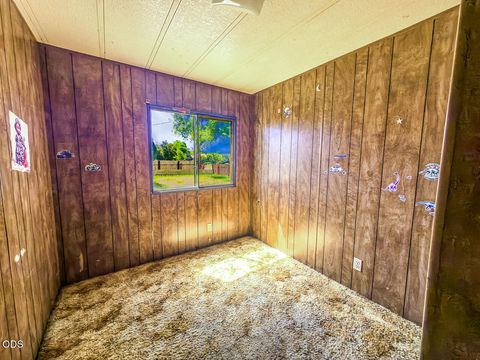 Tiny photo for 3126 Delaware Avenue, Klamath Falls, OR 97603 (MLS # 220223110)