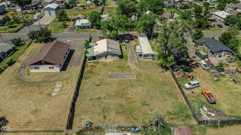 Tiny photo for 3126 Delaware Avenue, Klamath Falls, OR 97603 (MLS # 220223110)