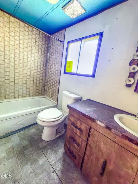 Tiny photo for 3126 Delaware Avenue, Klamath Falls, OR 97603 (MLS # 220223110)