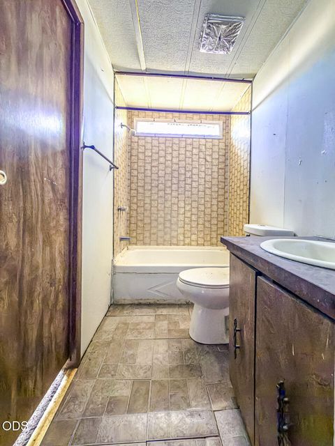 Tiny photo for 3126 Delaware Avenue, Klamath Falls, OR 97603 (MLS # 220223110)
