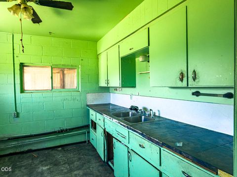Tiny photo for 3126 Delaware Avenue, Klamath Falls, OR 97603 (MLS # 220223110)