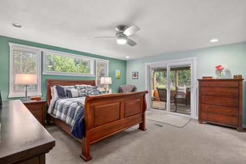 Tiny photo for 9728 Lower River Road, Grants Pass, OR 97526 (MLS # 220217139)