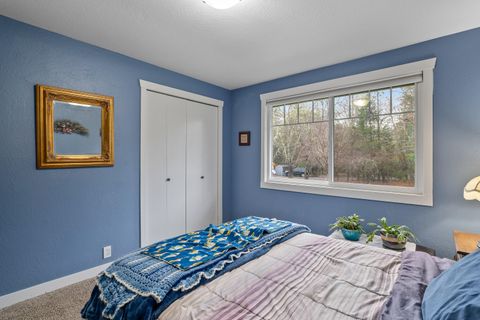 Tiny photo for 9728 Lower River Road, Grants Pass, OR 97526 (MLS # 220217139)