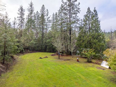 Tiny photo for 9728 Lower River Road, Grants Pass, OR 97526 (MLS # 220217139)