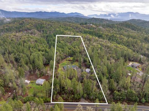 Tiny photo for 9728 Lower River Road, Grants Pass, OR 97526 (MLS # 220217139)