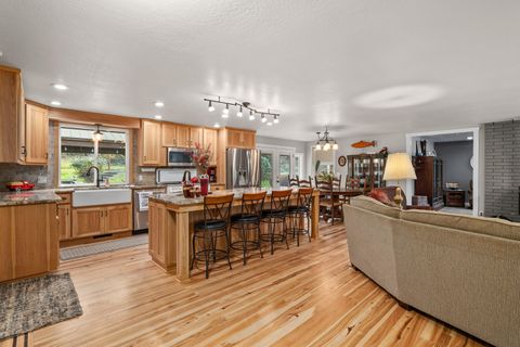 Tiny photo for 9728 Lower River Road, Grants Pass, OR 97526 (MLS # 220217139)