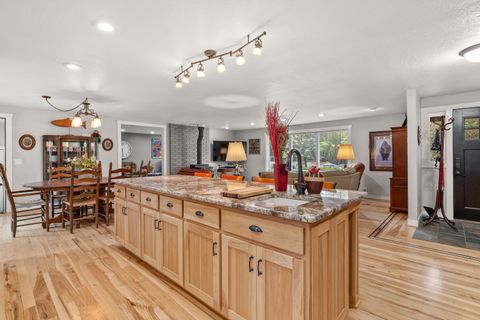 Tiny photo for 9728 Lower River Road, Grants Pass, OR 97526 (MLS # 220217139)