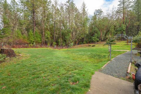 Tiny photo for 9728 Lower River Road, Grants Pass, OR 97526 (MLS # 220217139)