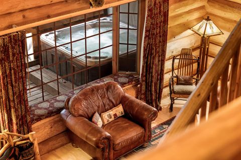 Tiny photo for 58200 E Marmot Road, Sandy, OR 97055 (MLS # 220220024)