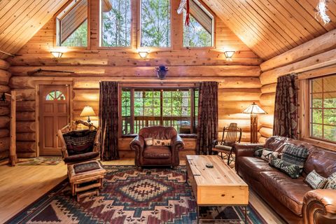 Tiny photo for 58200 E Marmot Road, Sandy, OR 97055 (MLS # 220220024)