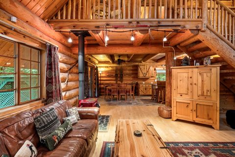 Tiny photo for 58200 E Marmot Road, Sandy, OR 97055 (MLS # 220220024)