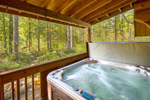 Tiny photo for 58200 E Marmot Road, Sandy, OR 97055 (MLS # 220220024)
