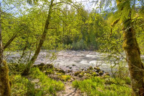 Tiny photo for 58200 E Marmot Road, Sandy, OR 97055 (MLS # 220220024)