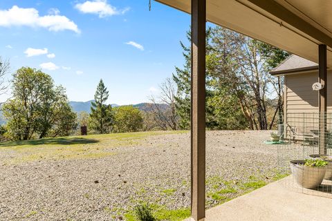 Tiny photo for 1095 Ingalls Lane, Grants Pass, OR 97527 (MLS # 220216879)