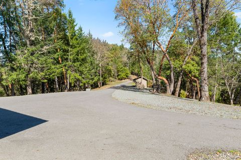 Tiny photo for 1095 Ingalls Lane, Grants Pass, OR 97527 (MLS # 220216879)
