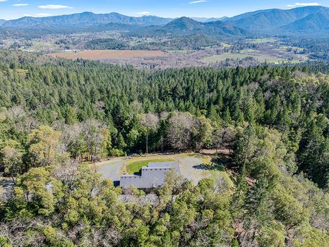 Tiny photo for 1095 Ingalls Lane, Grants Pass, OR 97527 (MLS # 220216879)