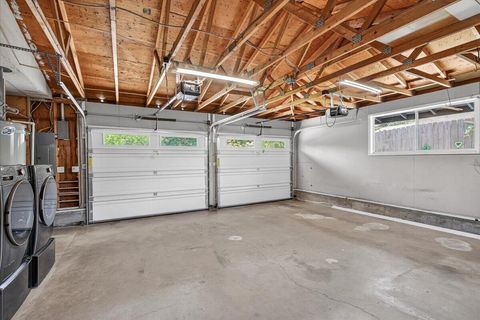 Tiny photo for 309 N Berkeley Way, Medford, OR 97504 (MLS # 220220204)