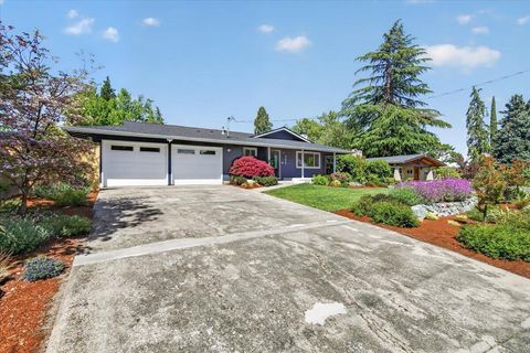 Tiny photo for 309 N Berkeley Way, Medford, OR 97504 (MLS # 220220204)