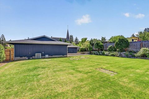 Tiny photo for 309 N Berkeley Way, Medford, OR 97504 (MLS # 220220204)