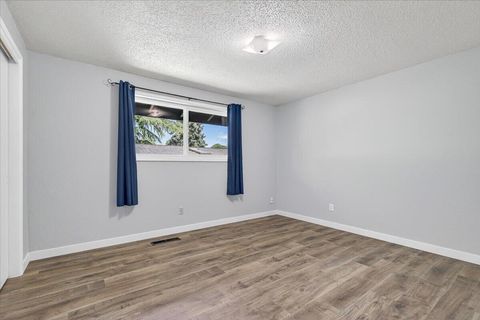 Tiny photo for 309 N Berkeley Way, Medford, OR 97504 (MLS # 220220204)