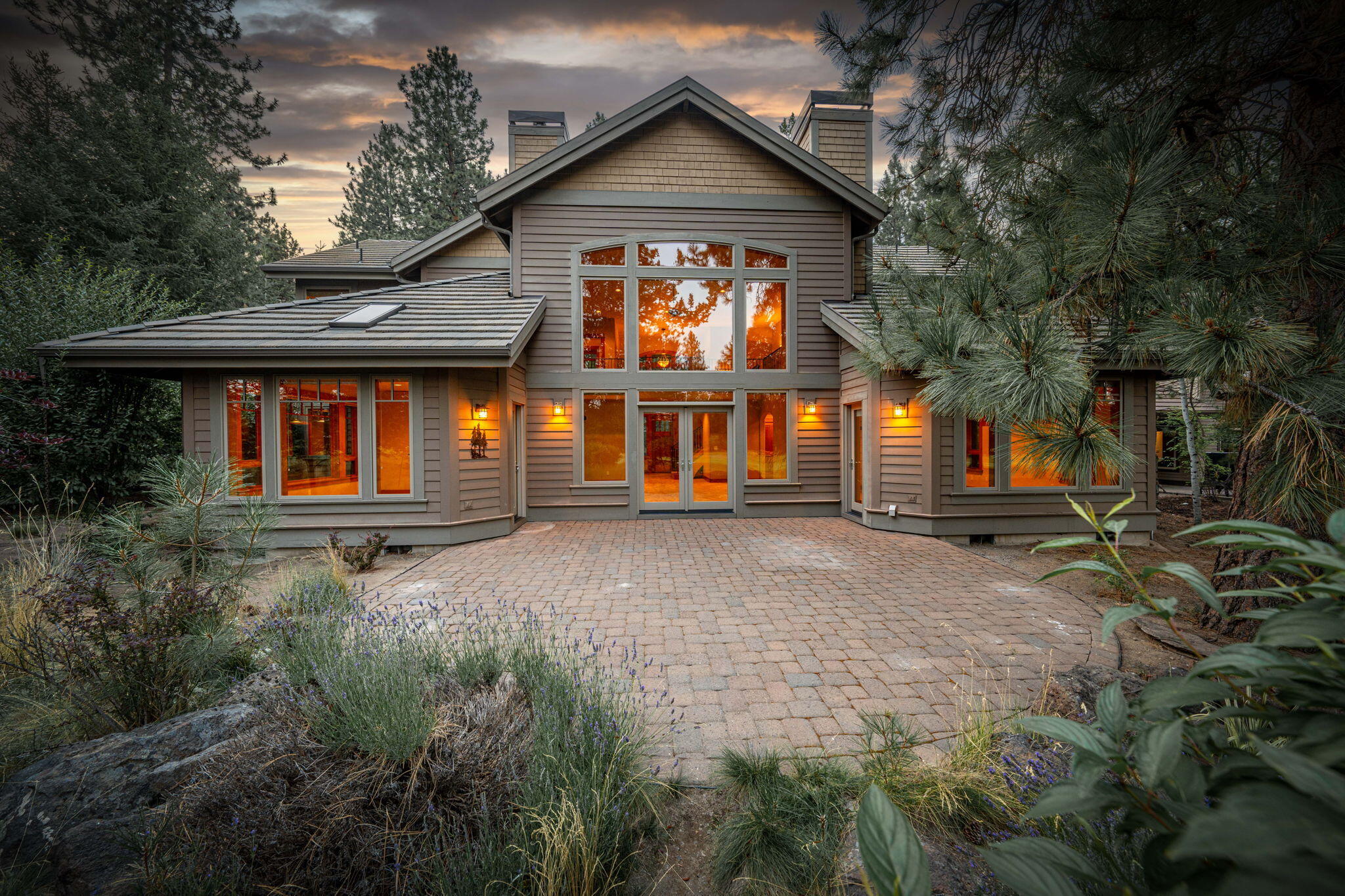 Broken Top - Residential