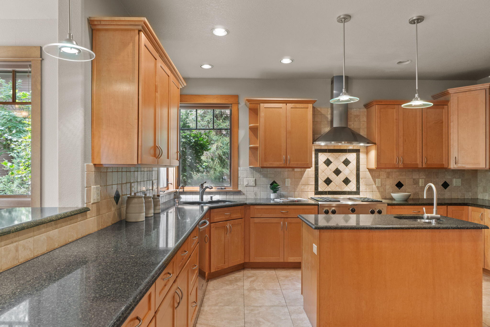 Broken Top - Residential