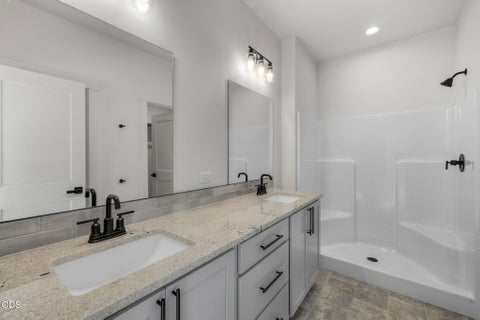 Tiny photo for 16651 Neil Lane #12, La Pine, OR 97739 (MLS # 220228236)