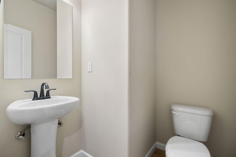 Tiny photo for 20745 NE Comet Lane, Bend, OR 97701 (MLS # 220212662)