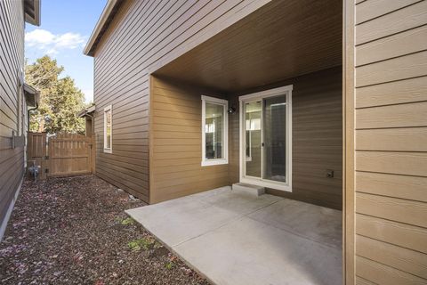 Tiny photo for 20745 NE Comet Lane, Bend, OR 97701 (MLS # 220212662)