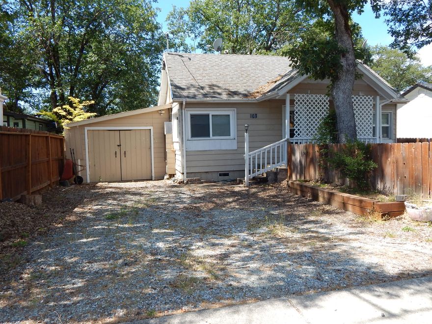 Attention Flippers and DIY contractors. This little cutie needs some help but has a lot of potential. Located in the friendly town of Shady Cove within a short distance to shopping, medical, dental and recreational areas. 1940 Vintage with living room, kitchen, 2-bedrooms, 1-bathroom and laundry in garage. There is a nice sized backyard with oaks for summer shade. Newer dual pane windows have been installed!