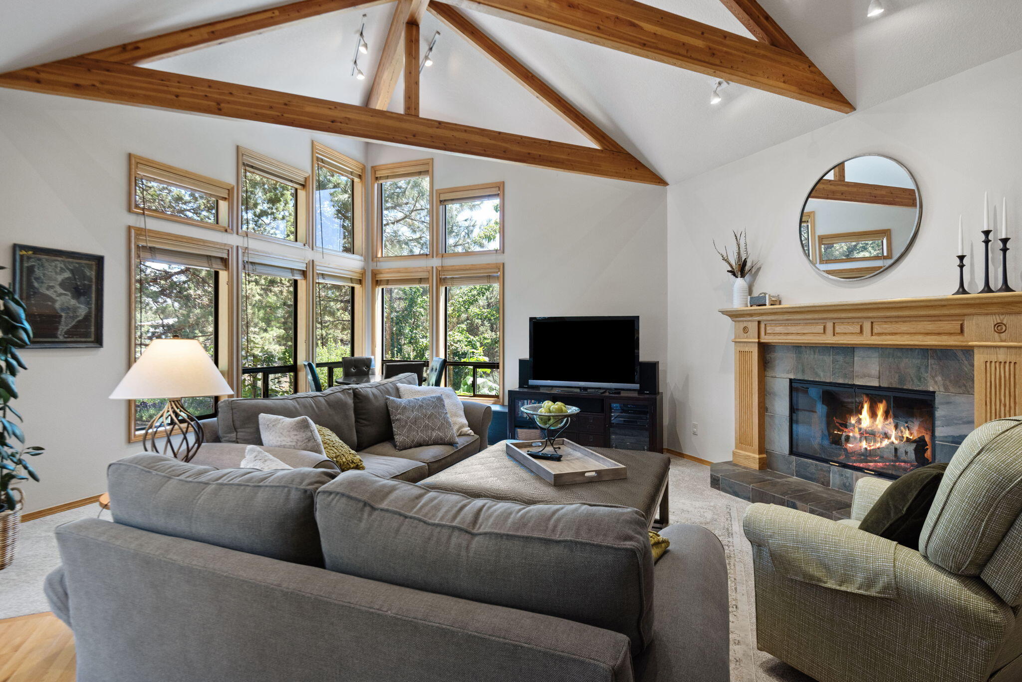 Los Serranos - Residential