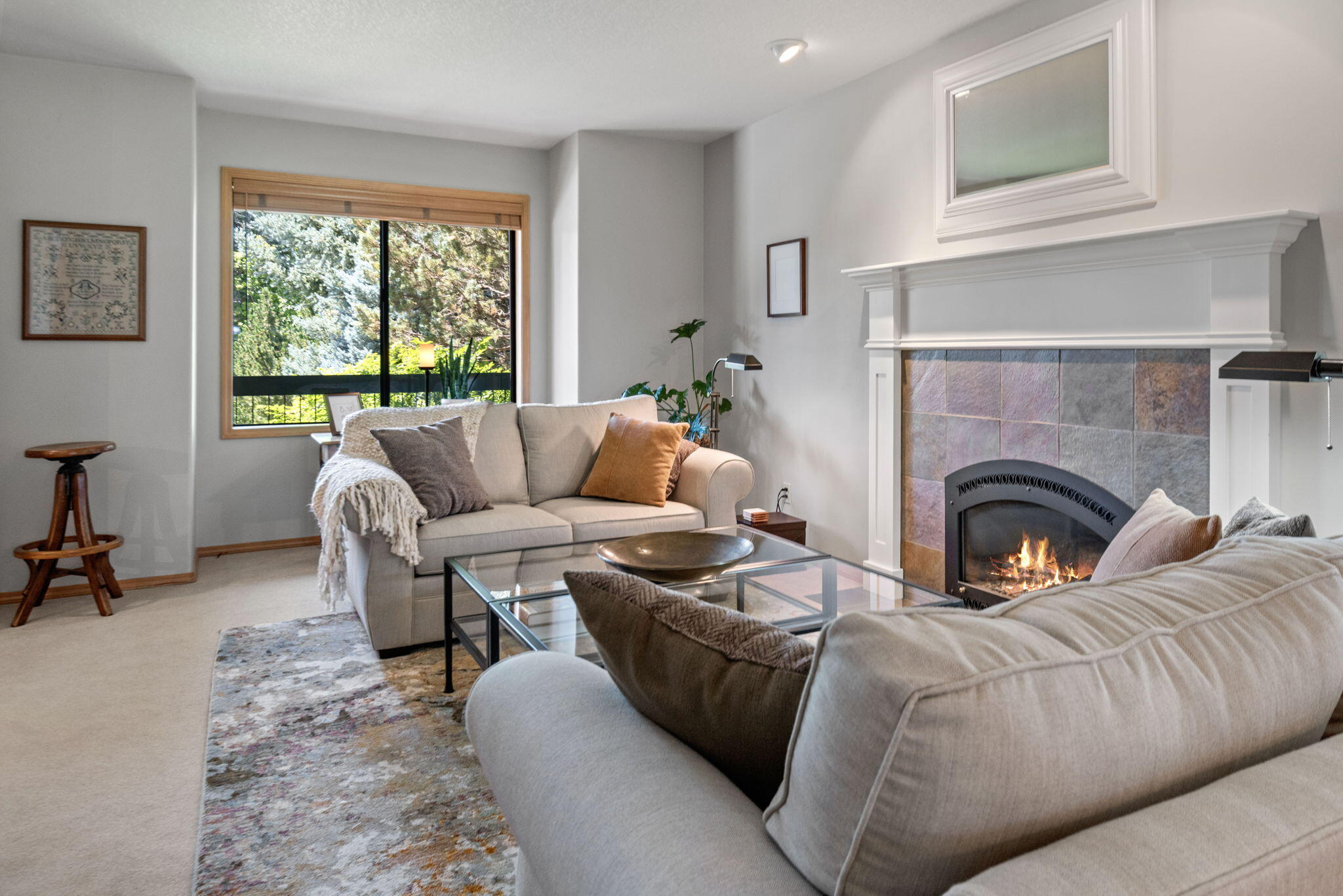 Los Serranos - Residential