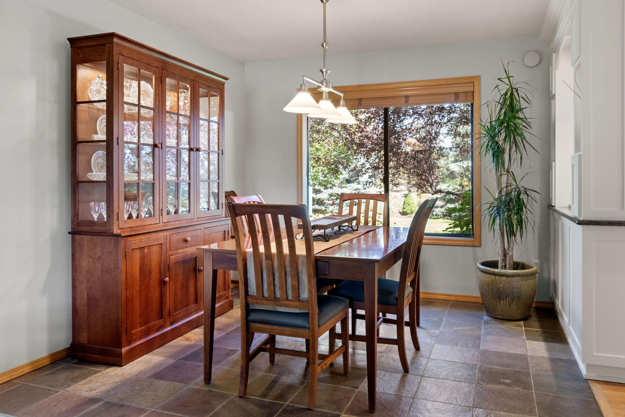 Los Serranos - Residential