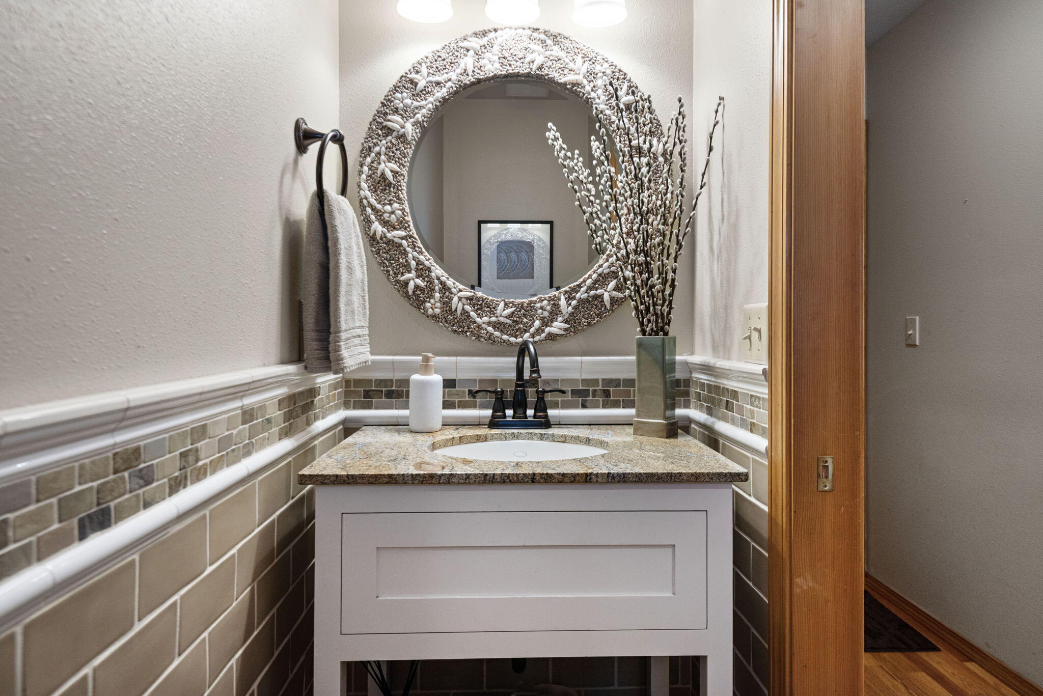 Los Serranos - Residential