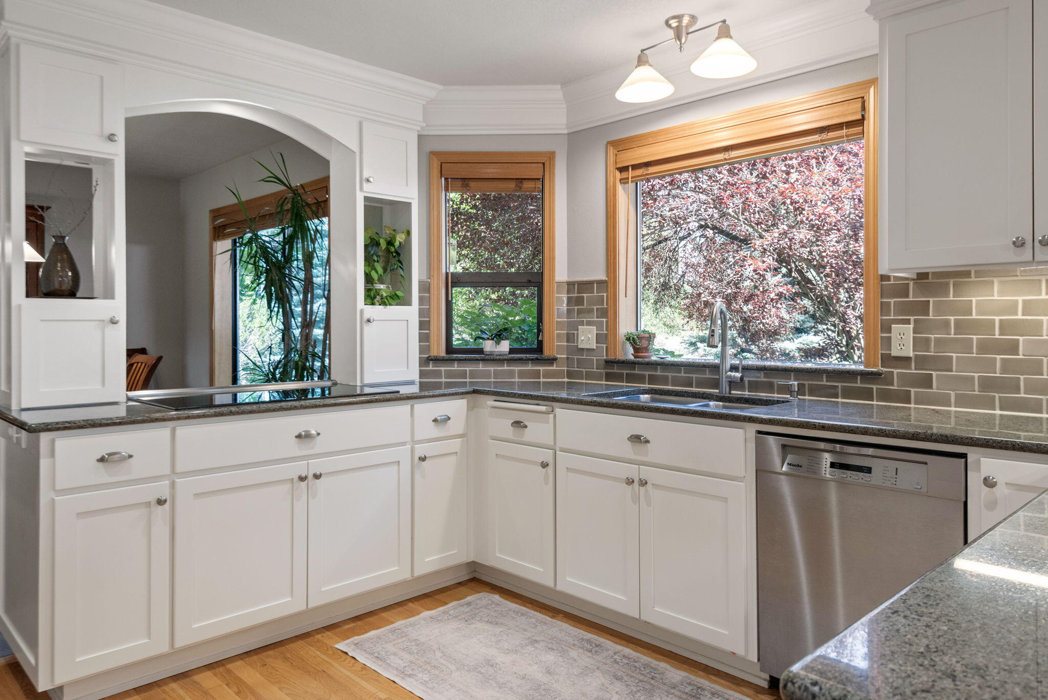 Los Serranos - Residential