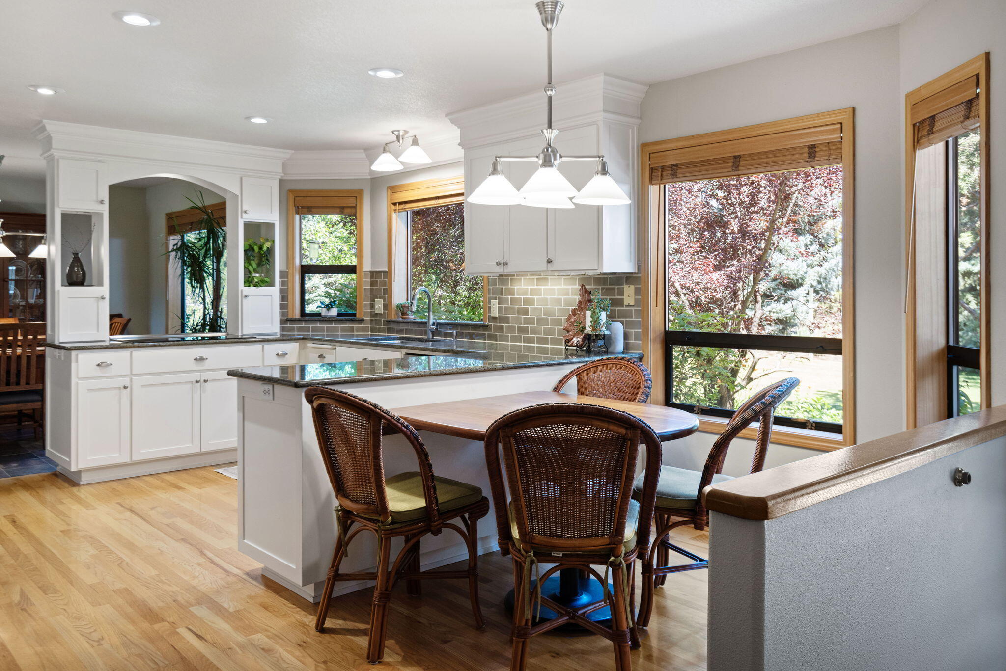 Los Serranos - Residential