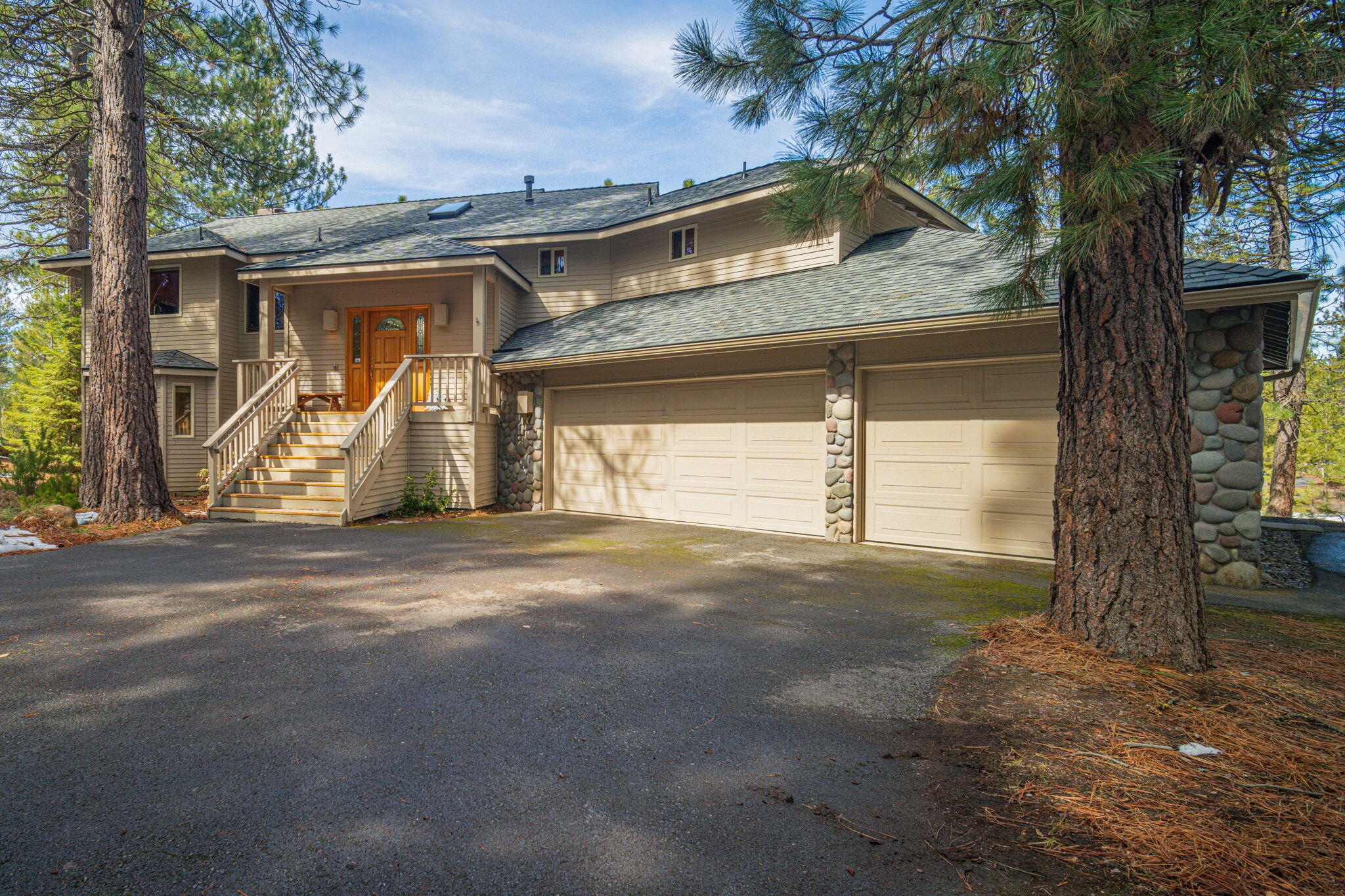 Fairway Point Villag - Residential