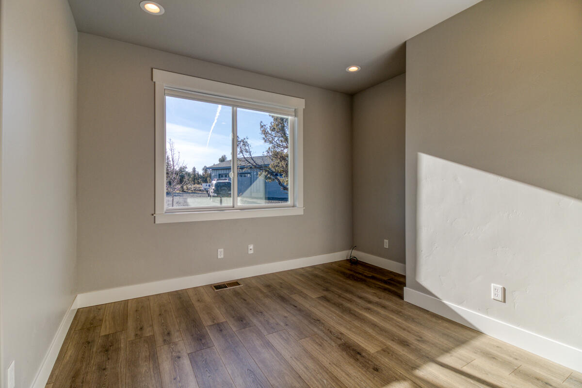 West Powell Butte Es - Residential