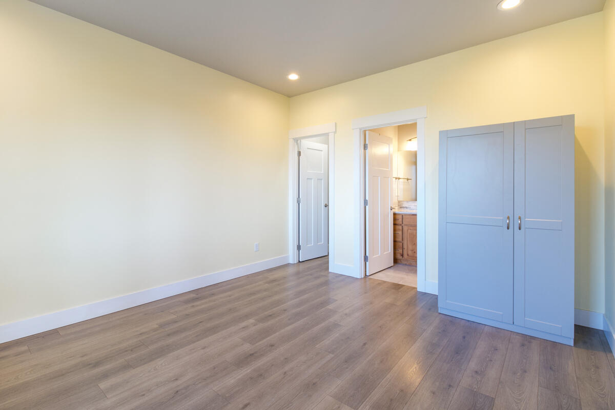 West Powell Butte Es - Residential