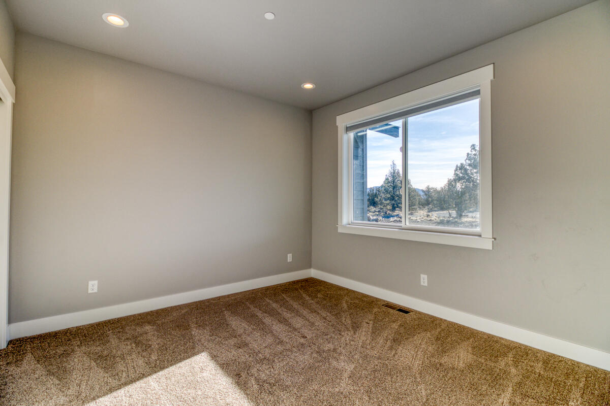 West Powell Butte Es - Residential