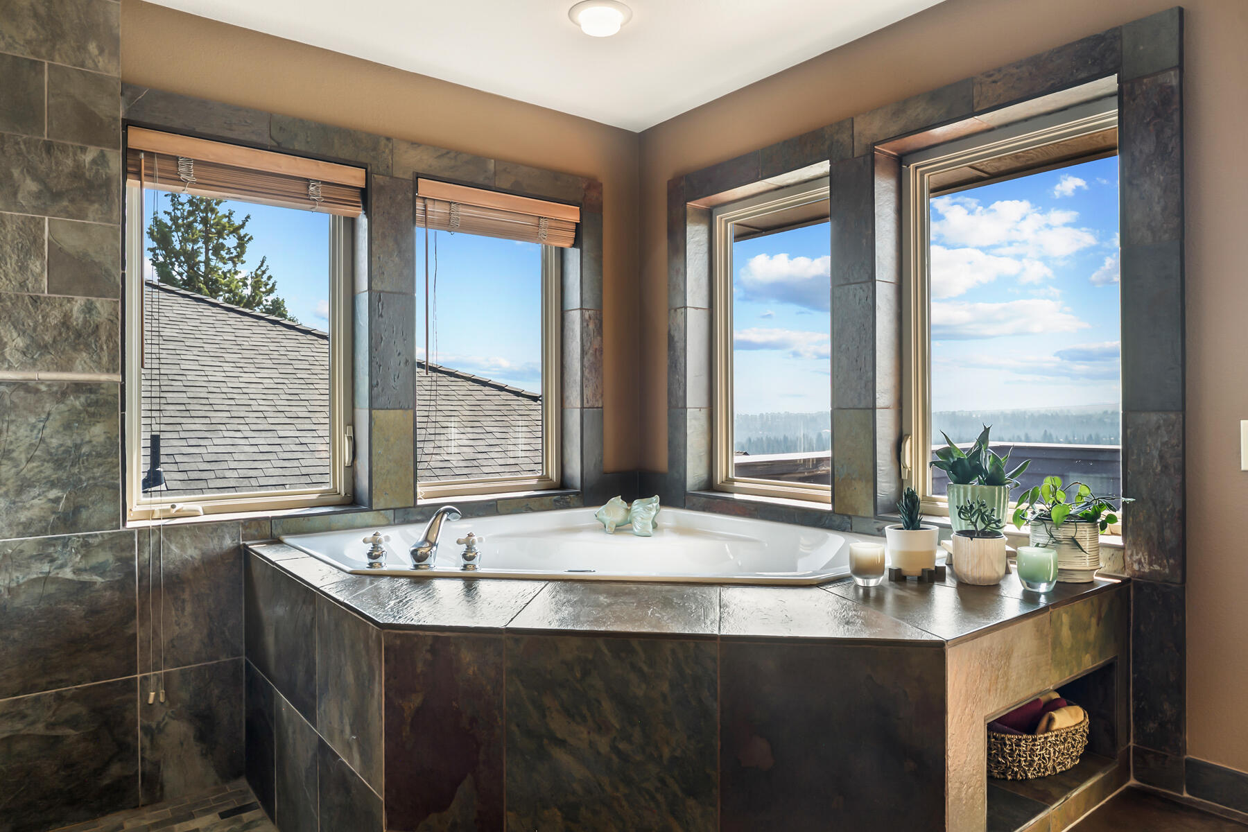 Golden Butte - Residential