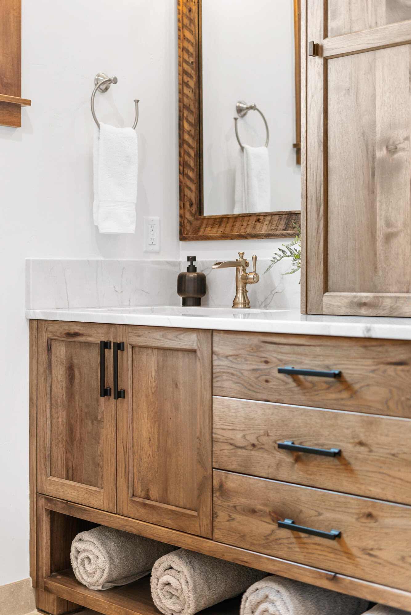 Deschutes River Ranc - Residential