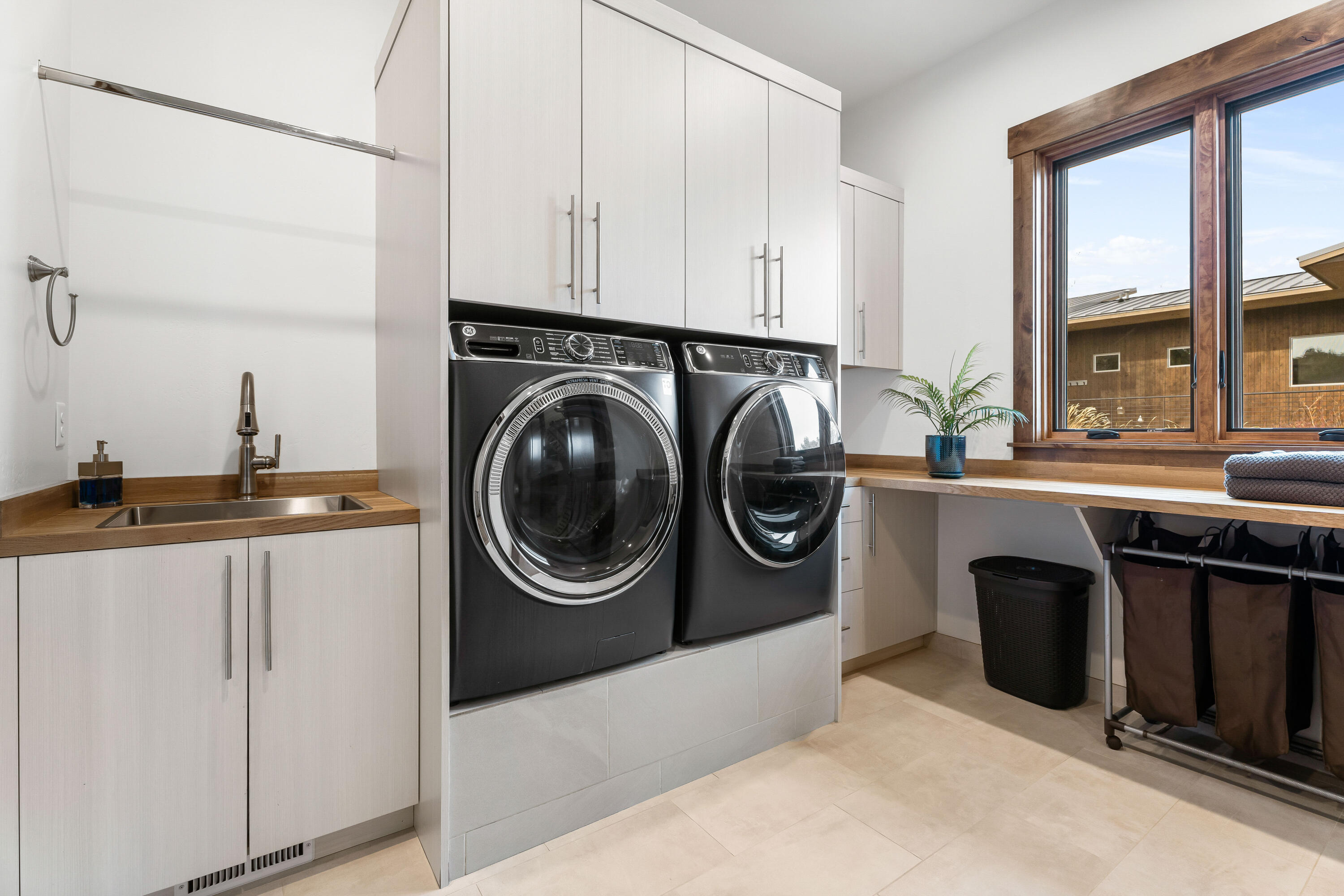 Deschutes River Ranc - Residential