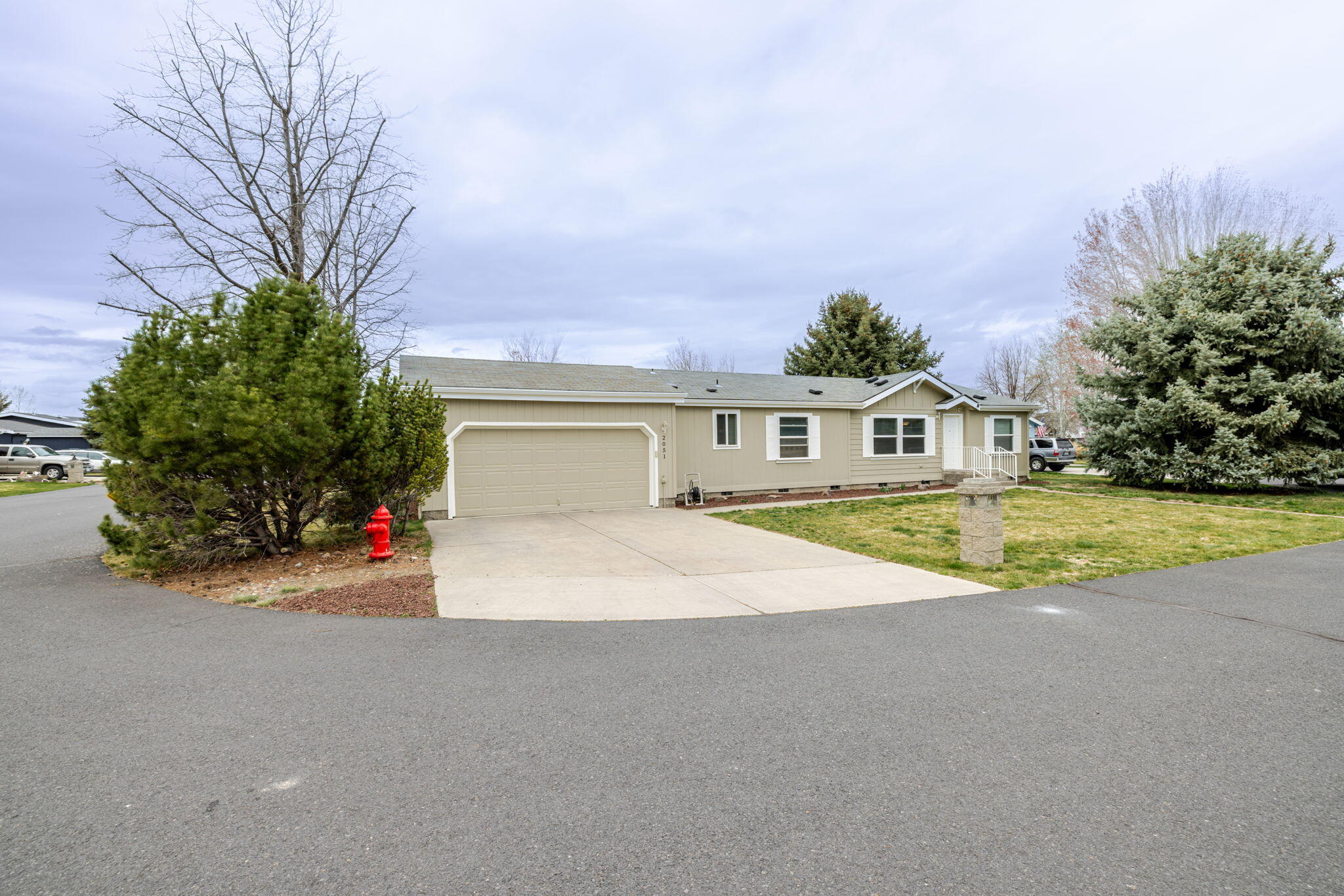 2051 NE Uintah Court