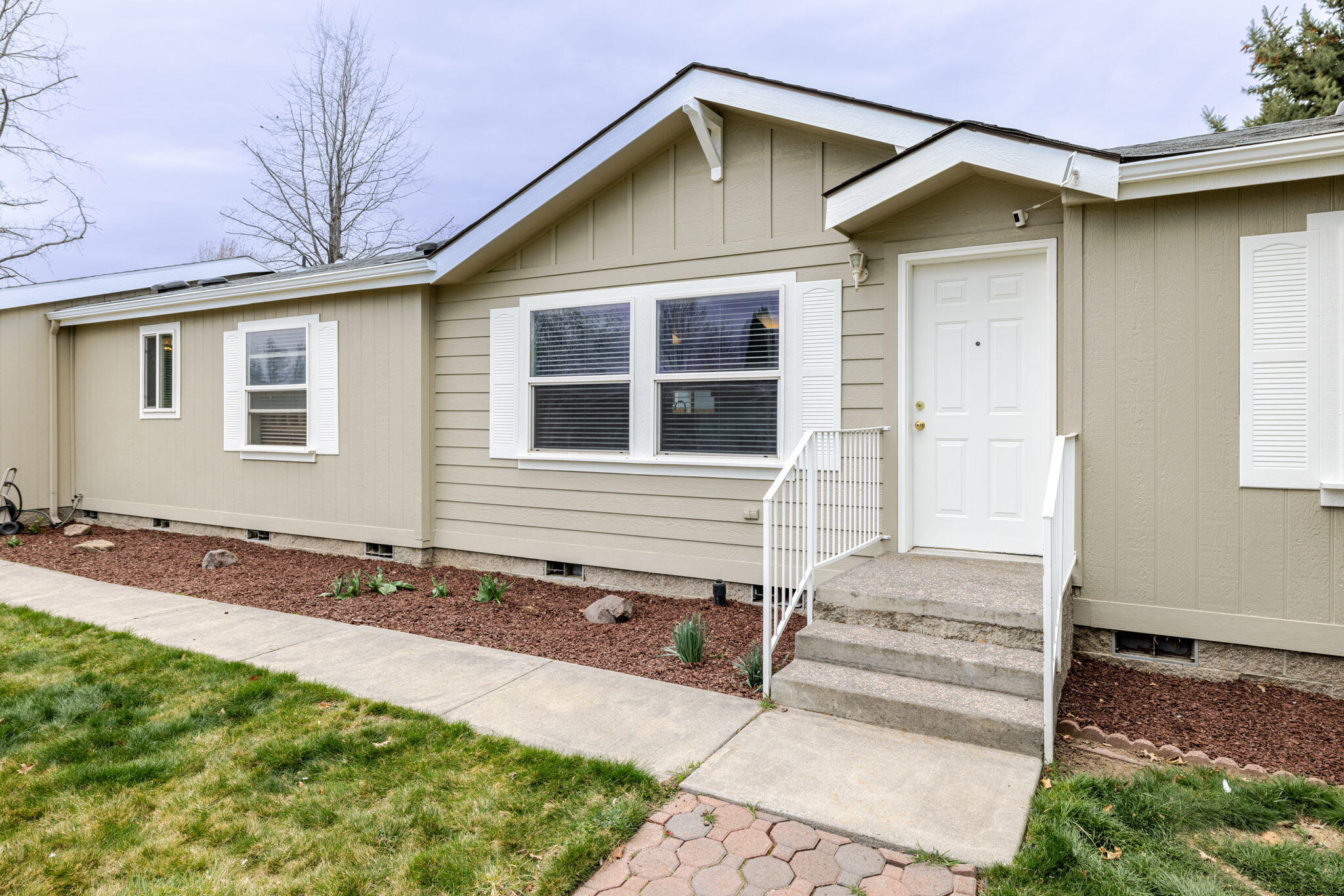 2051 NE Uintah Court